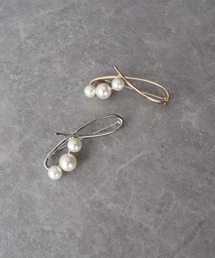 ウェーブパールブローチ【ネコポス】