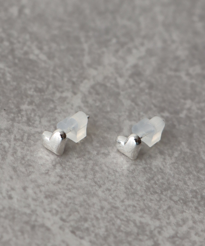 【SALE】silver925プチハートピアス【ネコポス】