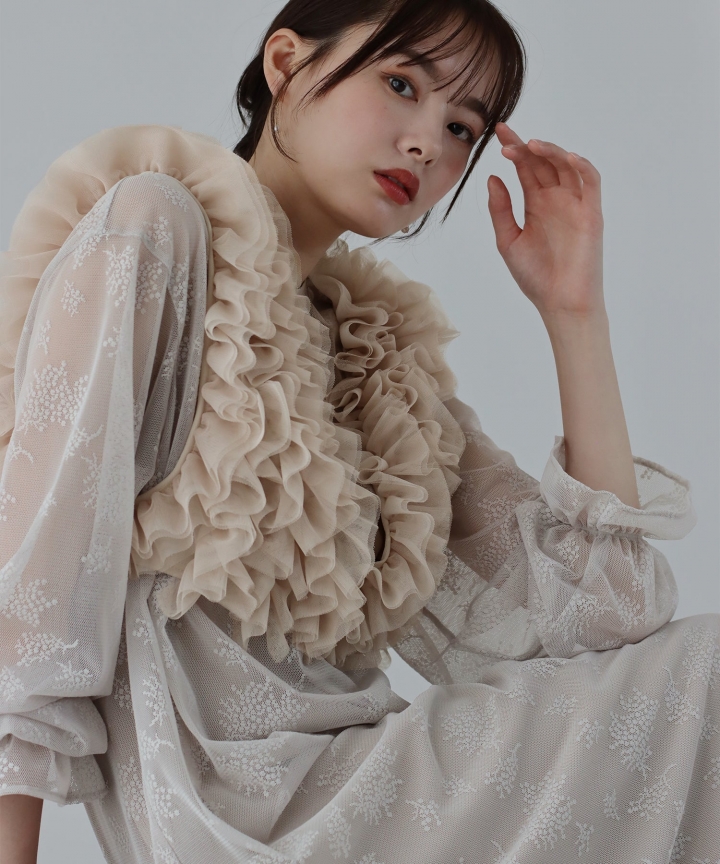 【SALE】フリルチュールベスト＆ミモザジャガードドレス