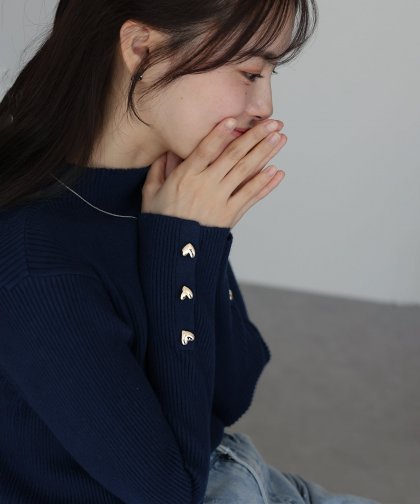 ハートボタンハイネックニット ハートボタンハイネックニット