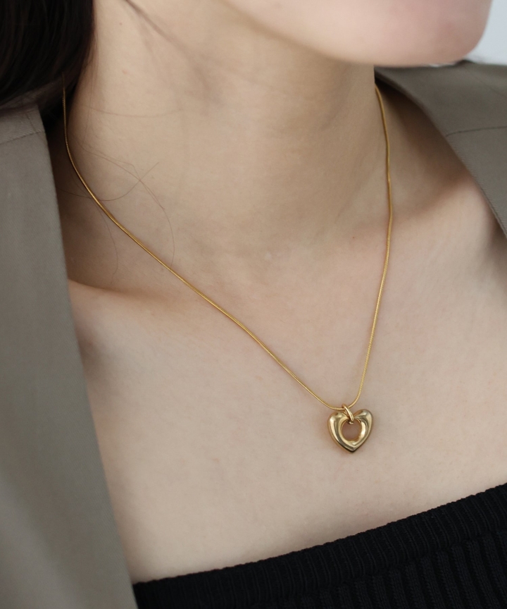 ホールハートネックレス / サージカルステンレス【ネコポス】