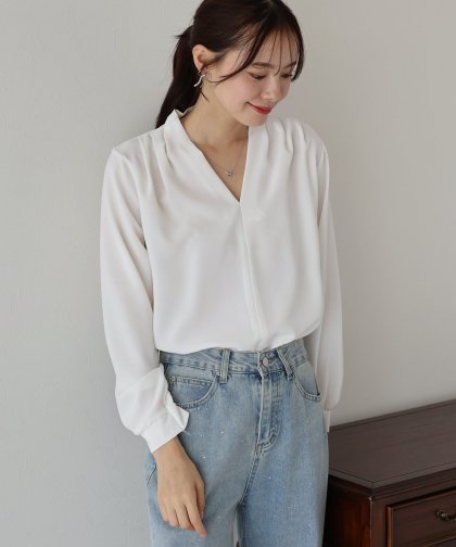長袖タックVネックブラウス【ネコポス】 長袖タックVネックブラウス【ネコポス】