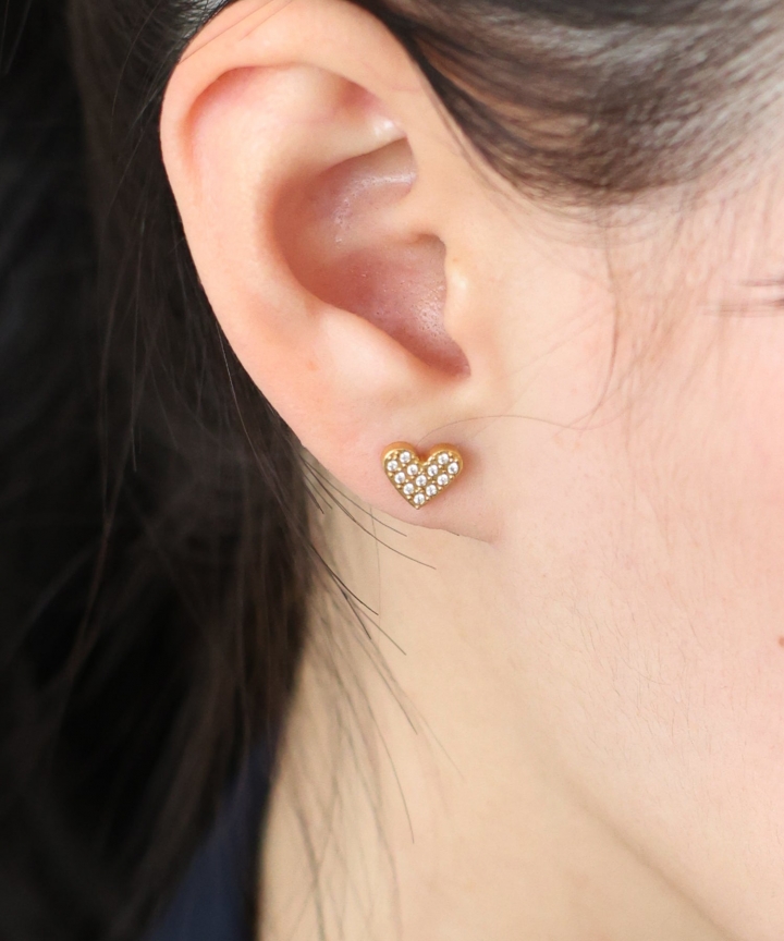 ハートビジューピアス / サージカルステンレス【ネコポス】