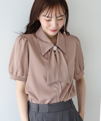 【TIME SALE】半袖パールデザインブラウス【ネコポス】 【TIME SALE】半袖パールデザインブラウス【ネコポス】