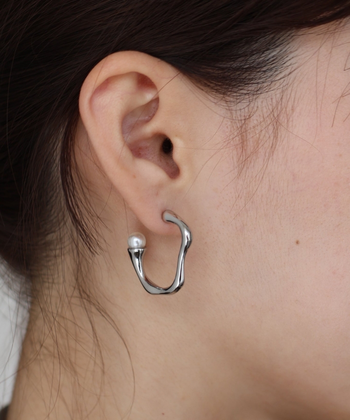 ニュアンスフープピアス / サージカルステンレス [J by blue]【ネコポス】