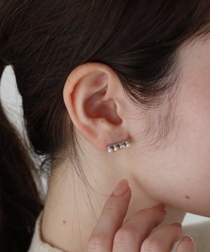 パールビジューバーピアス / ニッケルフリー【ネコポス】 パールビジューバーピアス / ニッケルフリー【ネコポス】