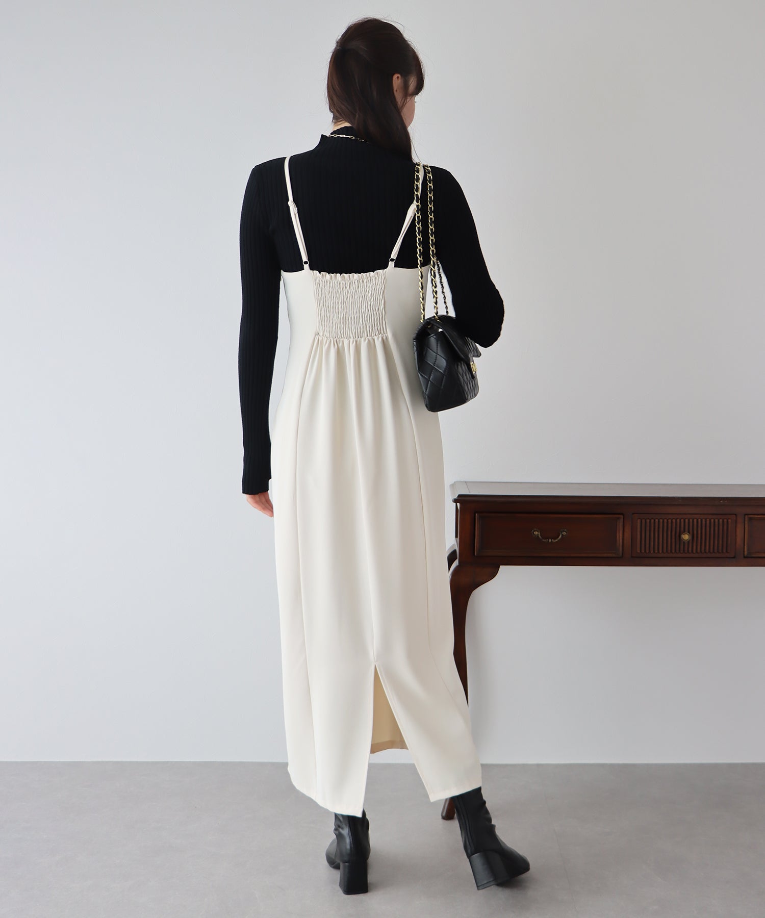 【SALE】Iラインホルターキャミワンピース