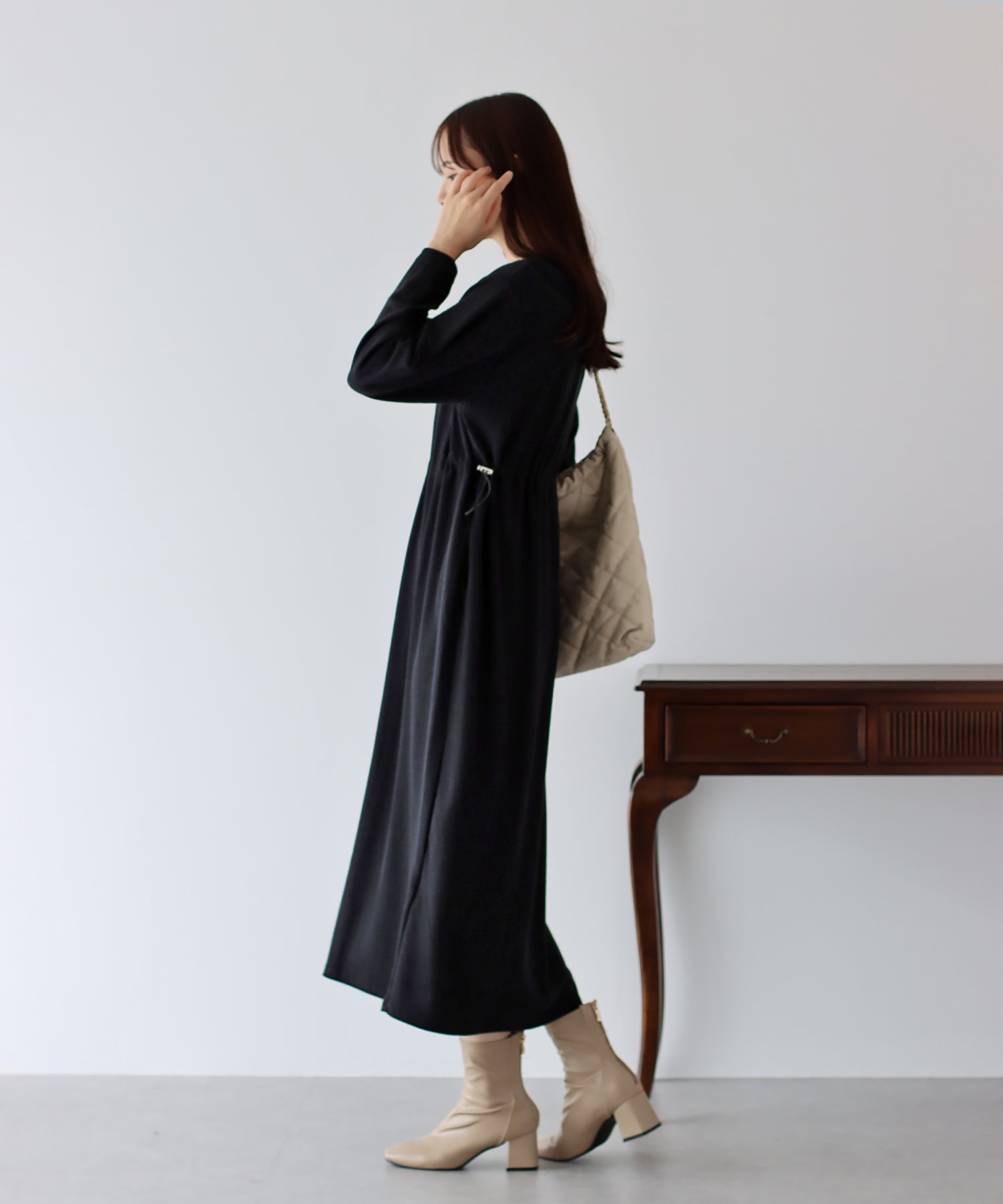 【SALE】ドロスト長袖カットソーワンピース