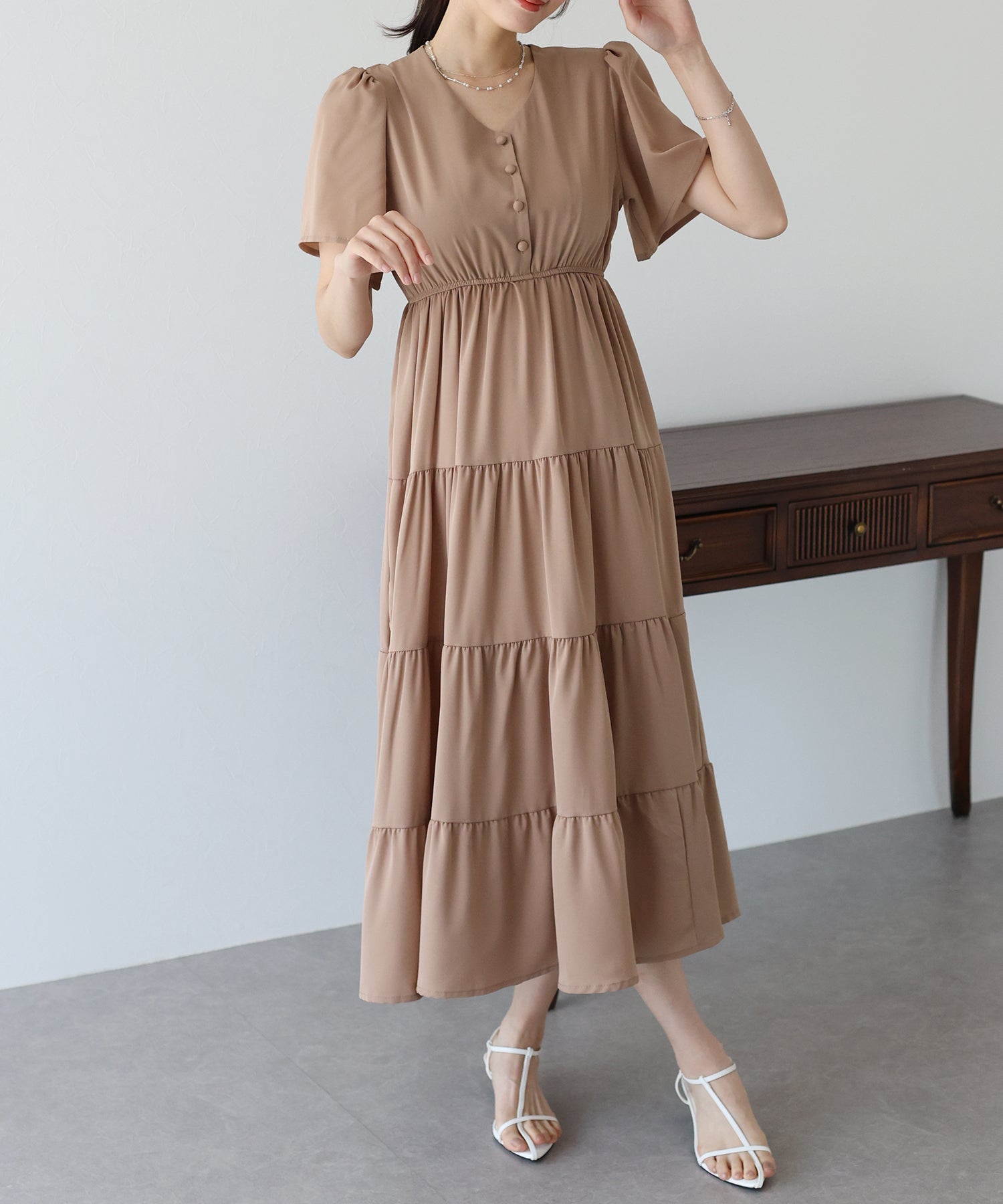 【SALE】フレアスリーブティアードワンピース