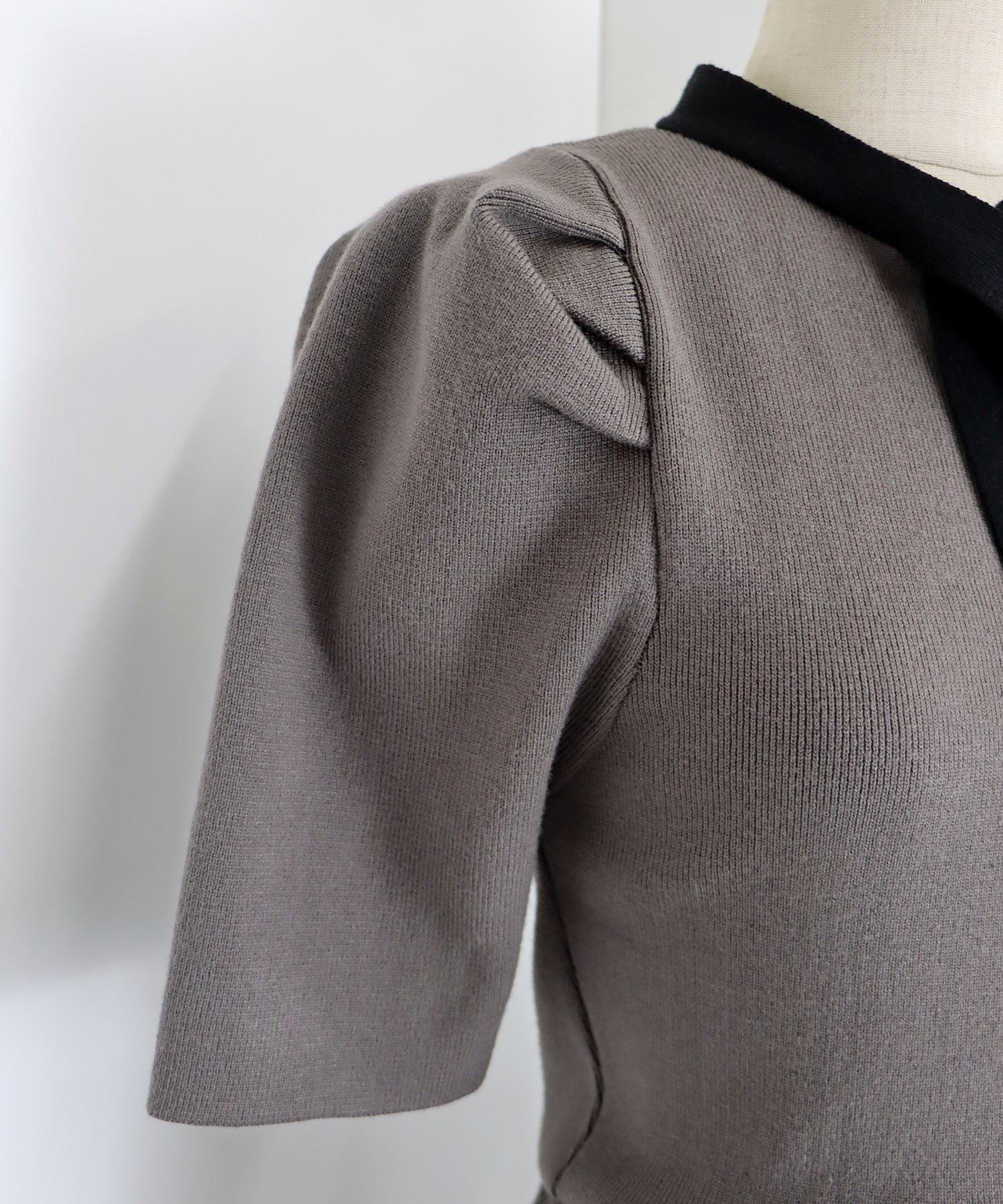 【SALE】配色リボンニットワンピース