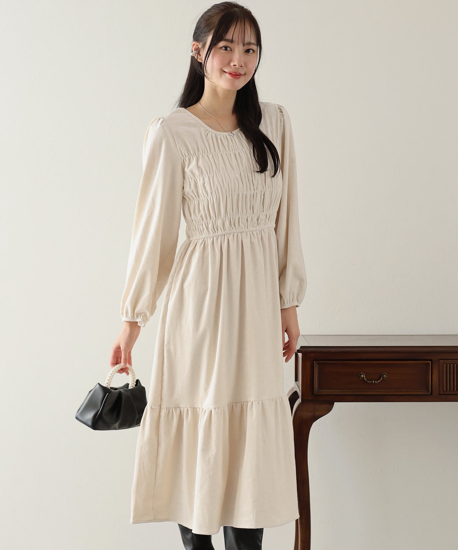 ベロアシャーリングワンピース