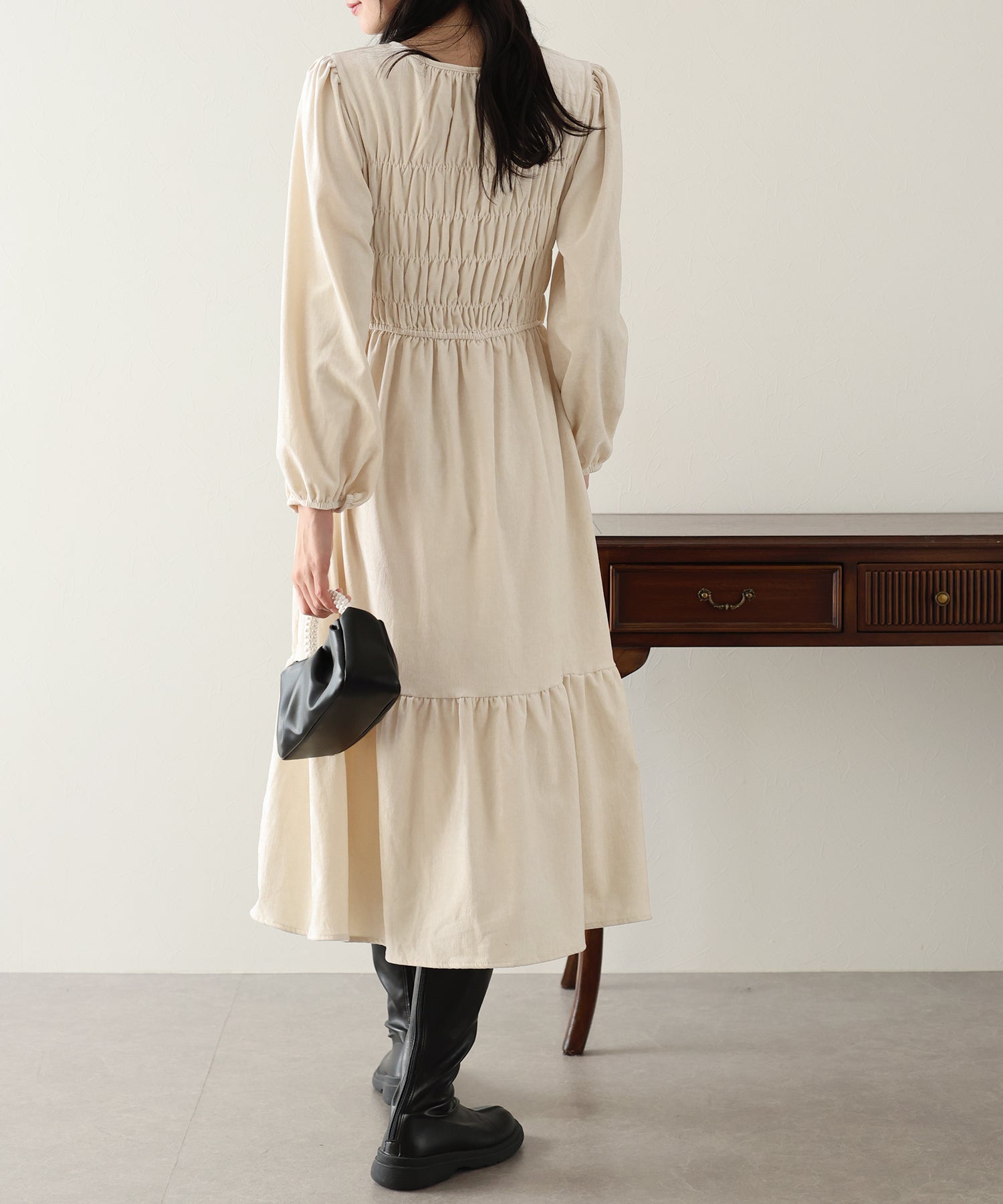 ベロアシャーリングワンピース