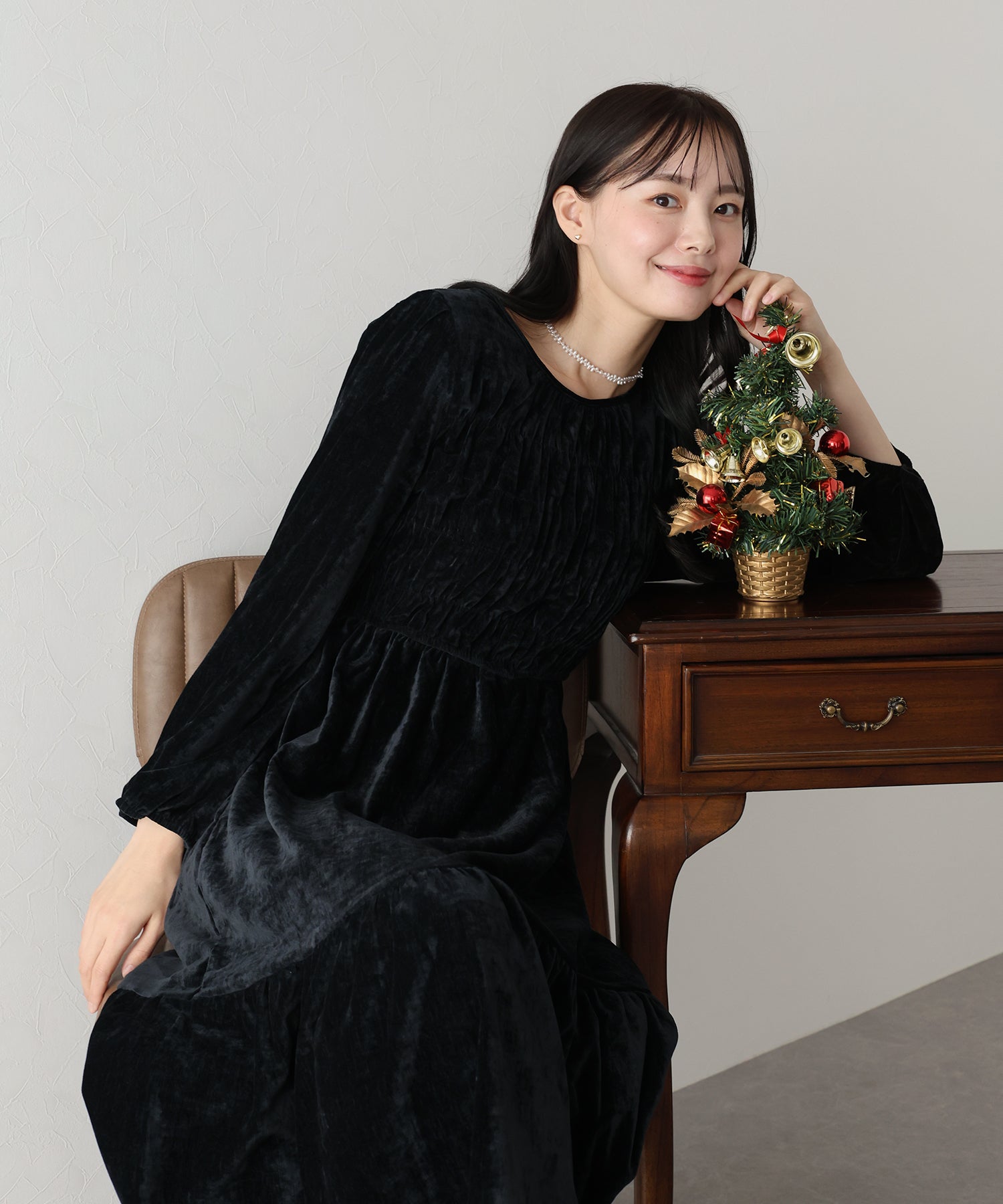 ベロアシャーリングワンピース