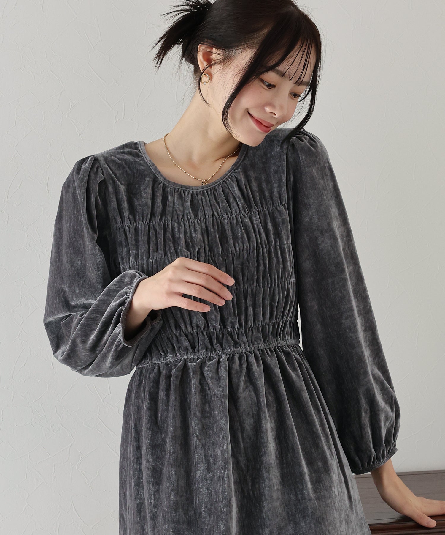 ベロアシャーリングワンピース
