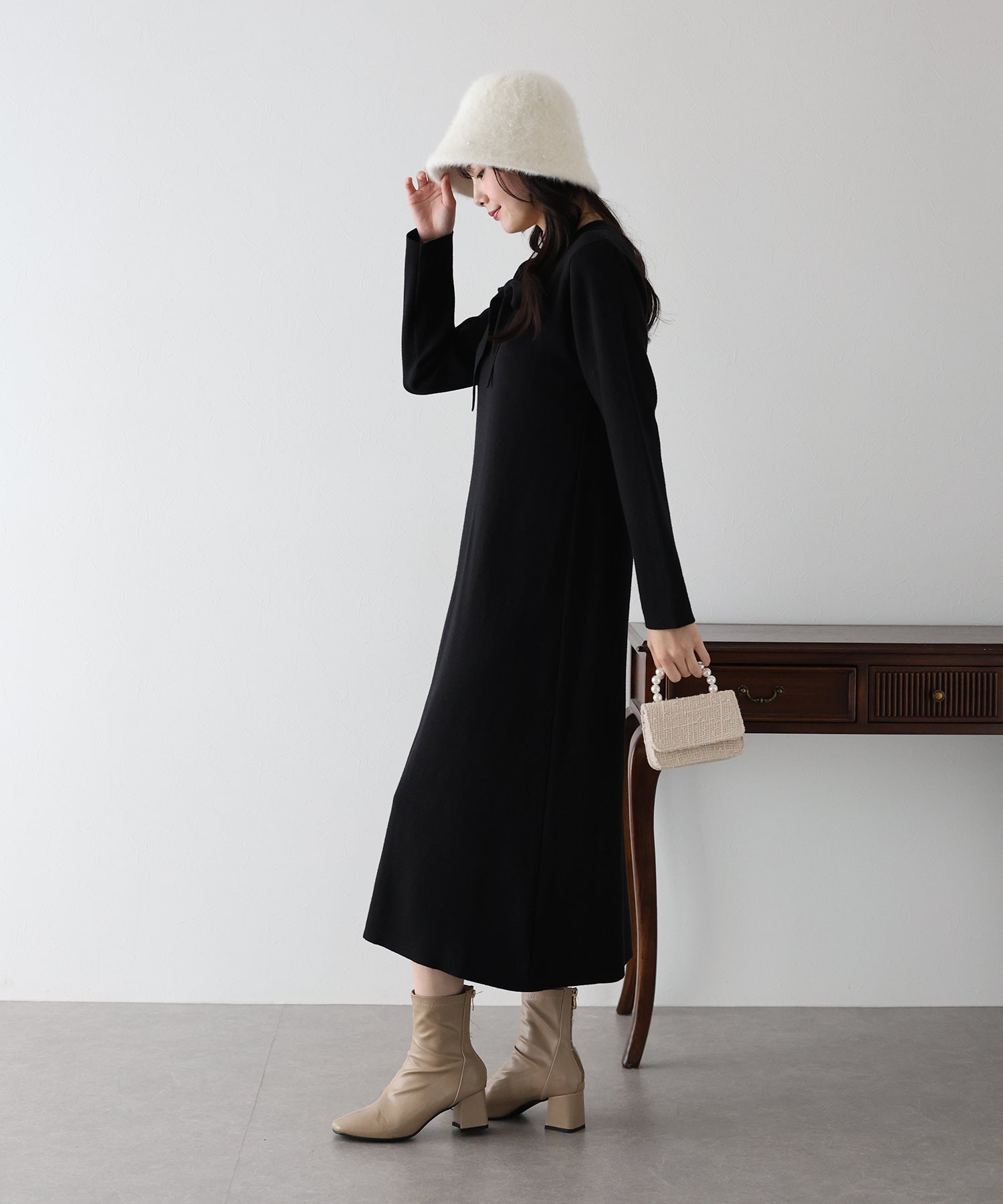 【TIME SALE】ボウタイニットワンピース