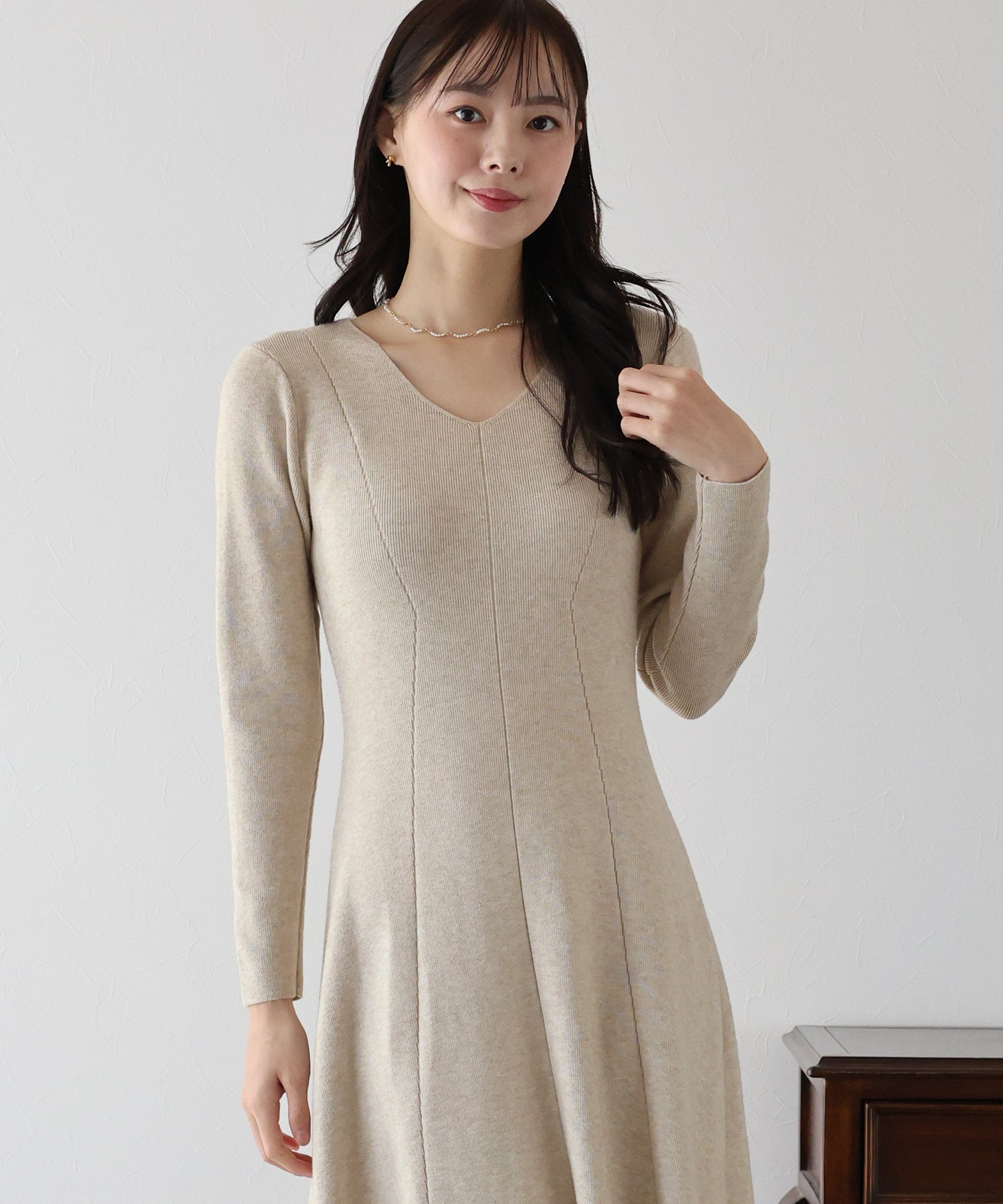 【TIME SALE】Vネックシェイプニットワンピース
