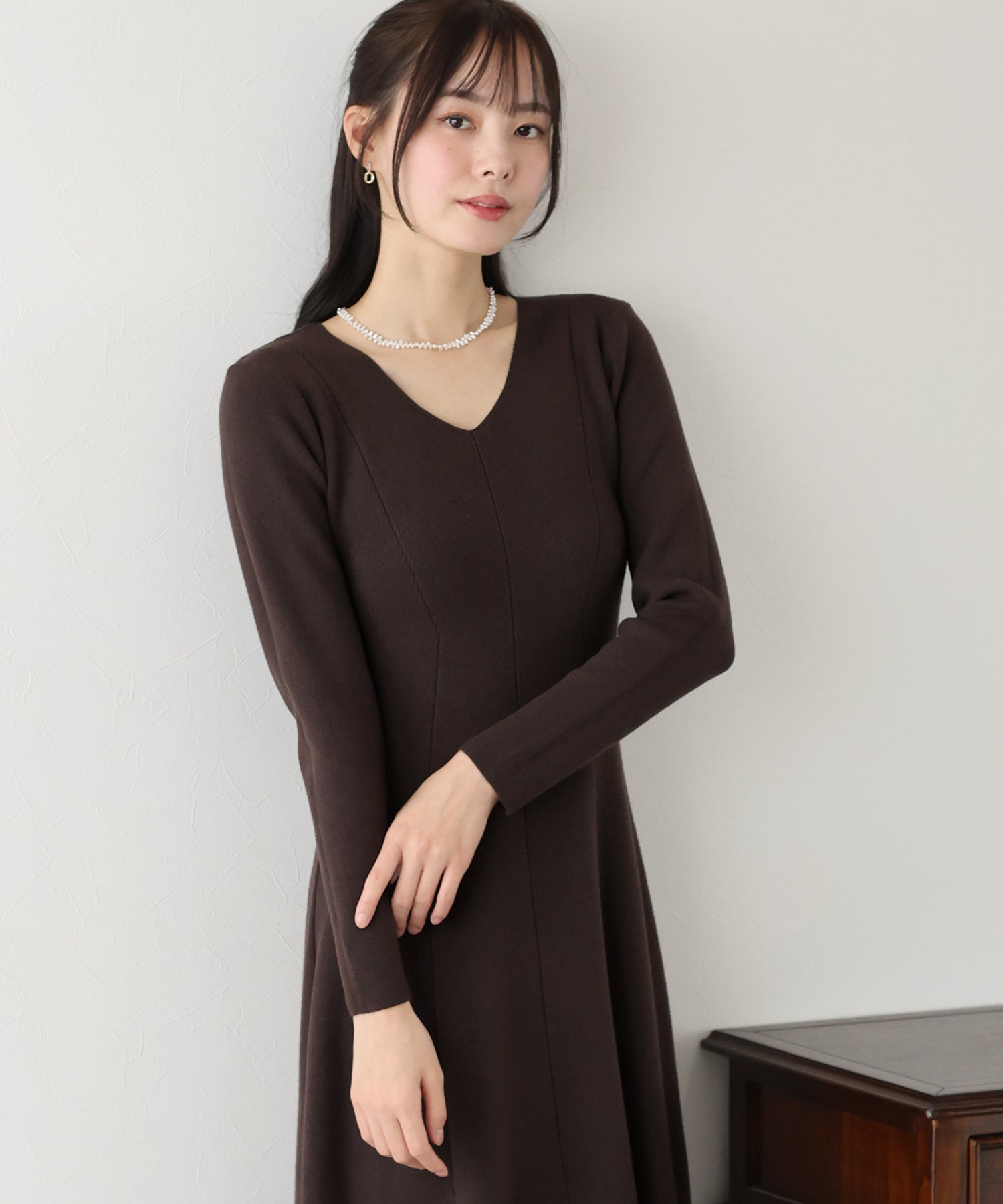 【TIME SALE】Vネックシェイプニットワンピース