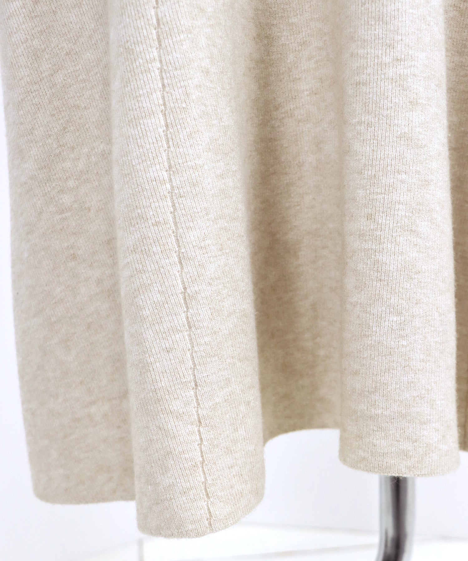 【TIME SALE】Vネックシェイプニットワンピース