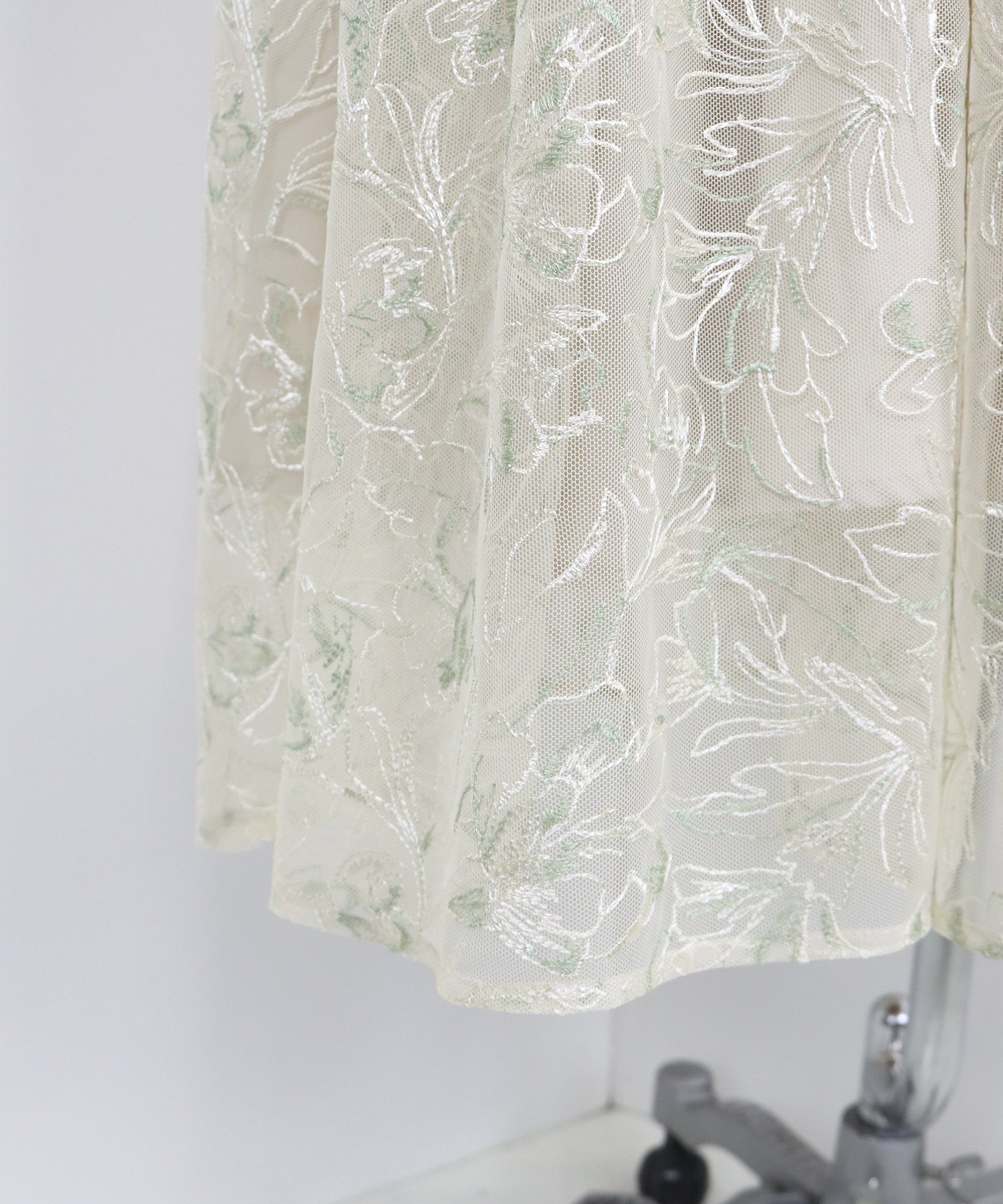 【SALE】バルーンスリーブレースドレス