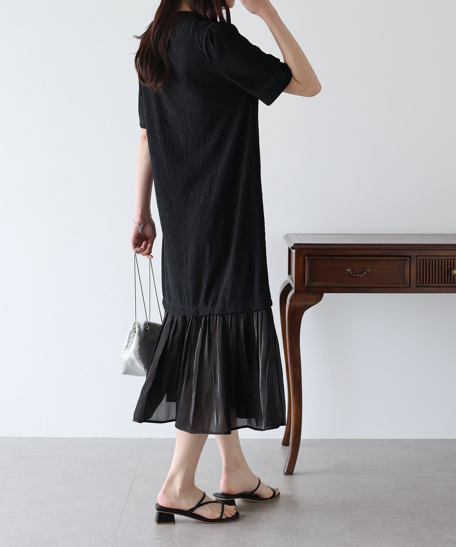 【SALE】異素材切替ティアードワンピース