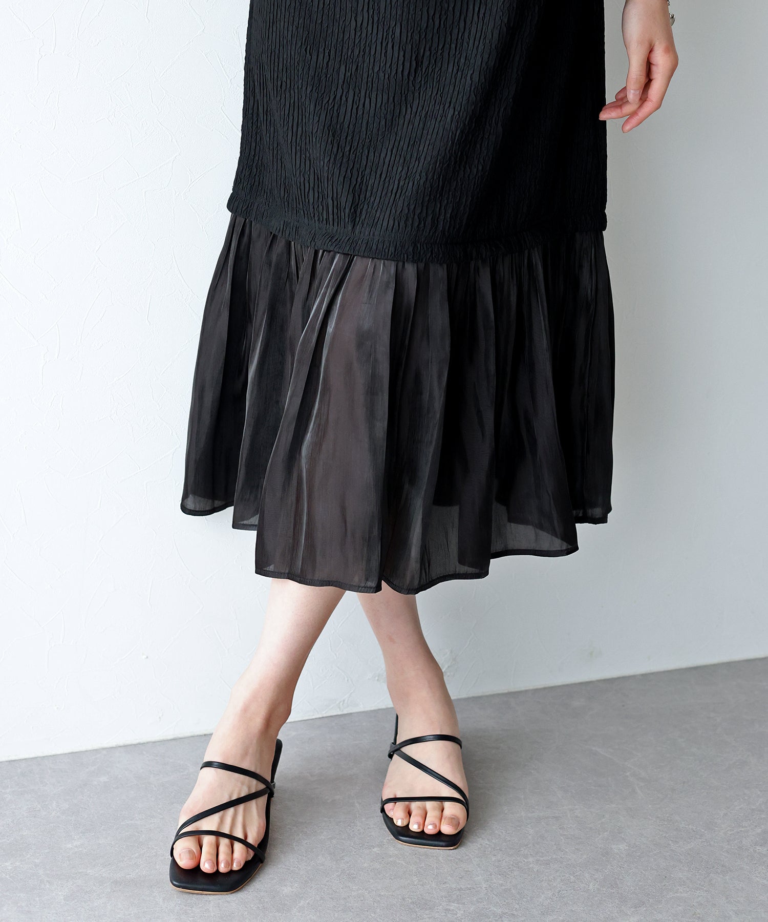 【SALE】異素材切替ティアードワンピース