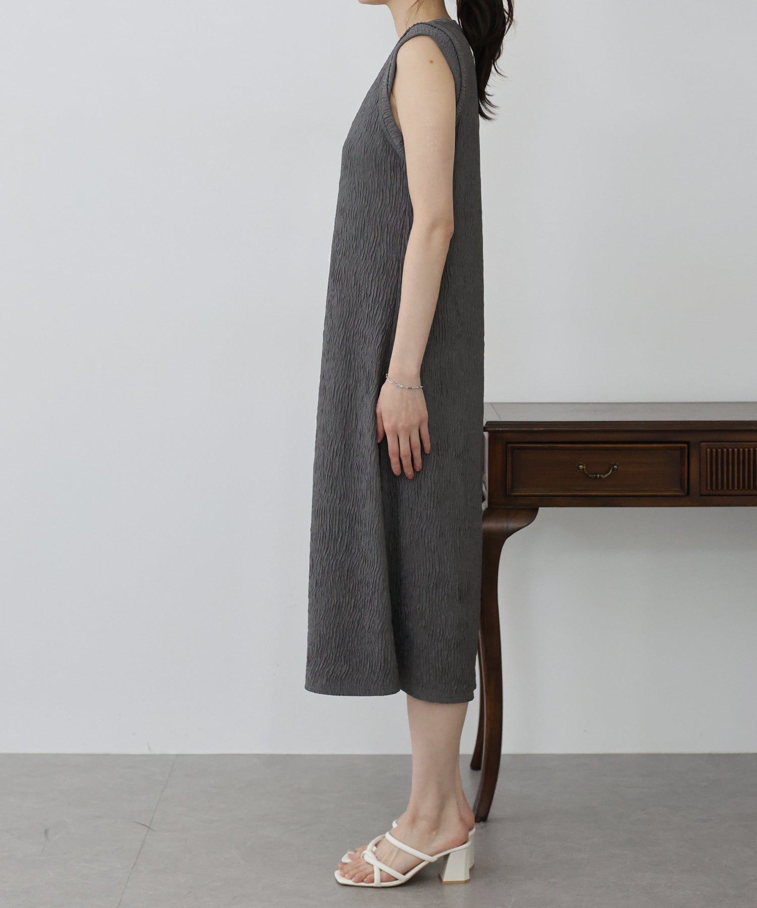 【SALE】フレンチスリーブプリーツワンピース