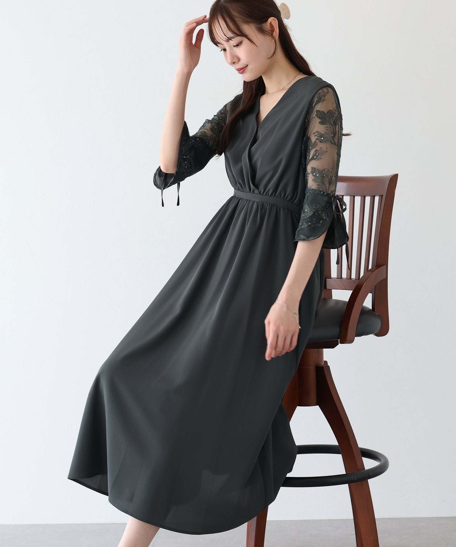 【SALE】フラワー刺繍カシュクールドレス