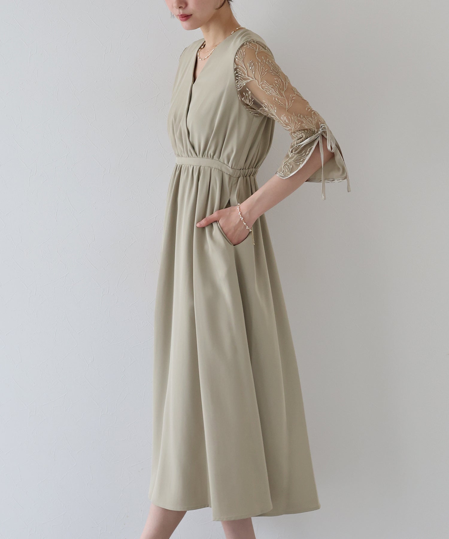 【SALE】フラワー刺繍カシュクールドレス