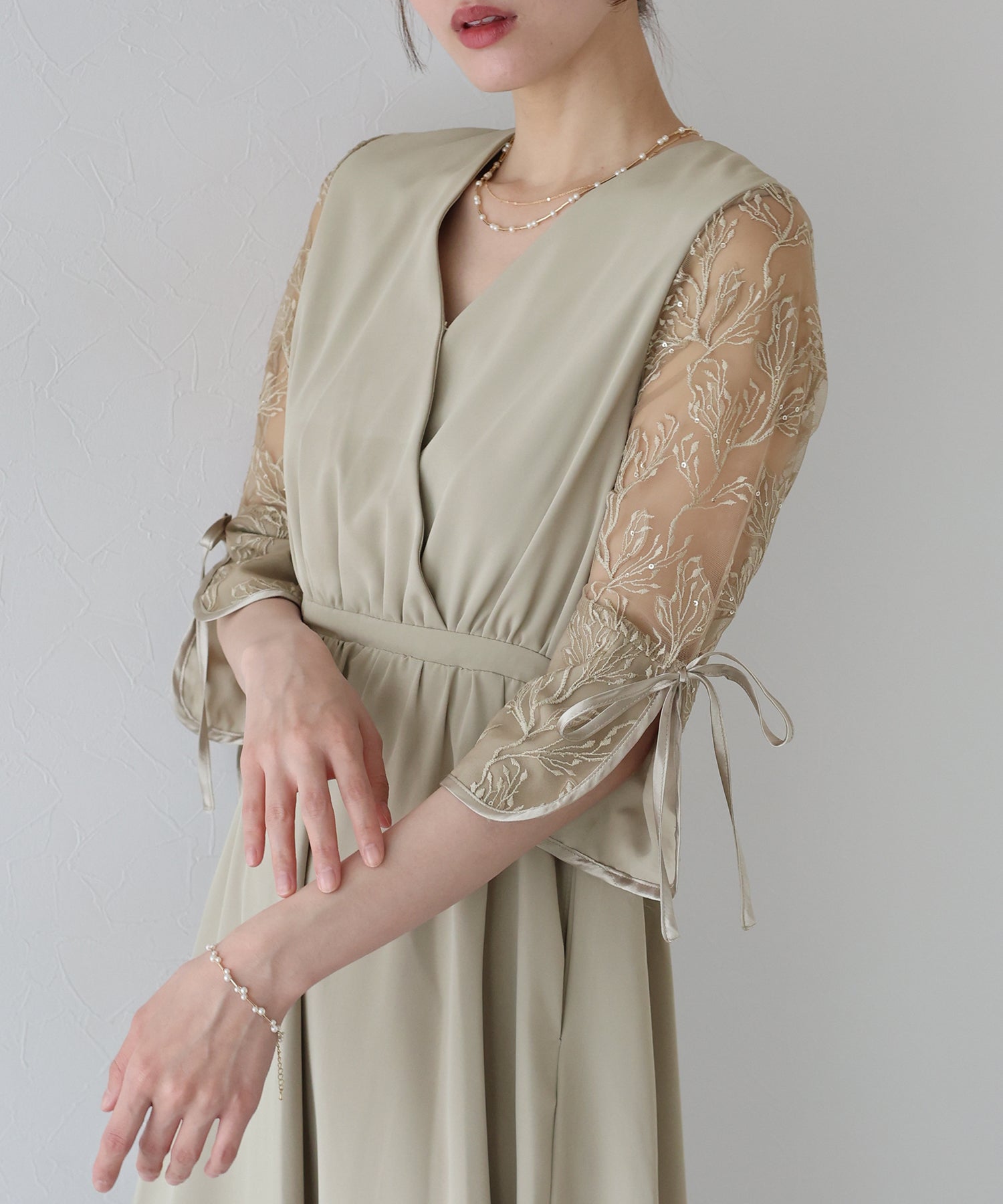 【SALE】フラワー刺繍カシュクールドレス