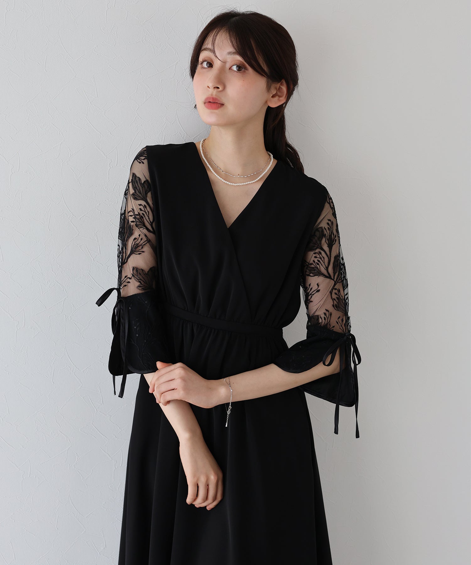 【SALE】フラワー刺繍カシュクールドレス