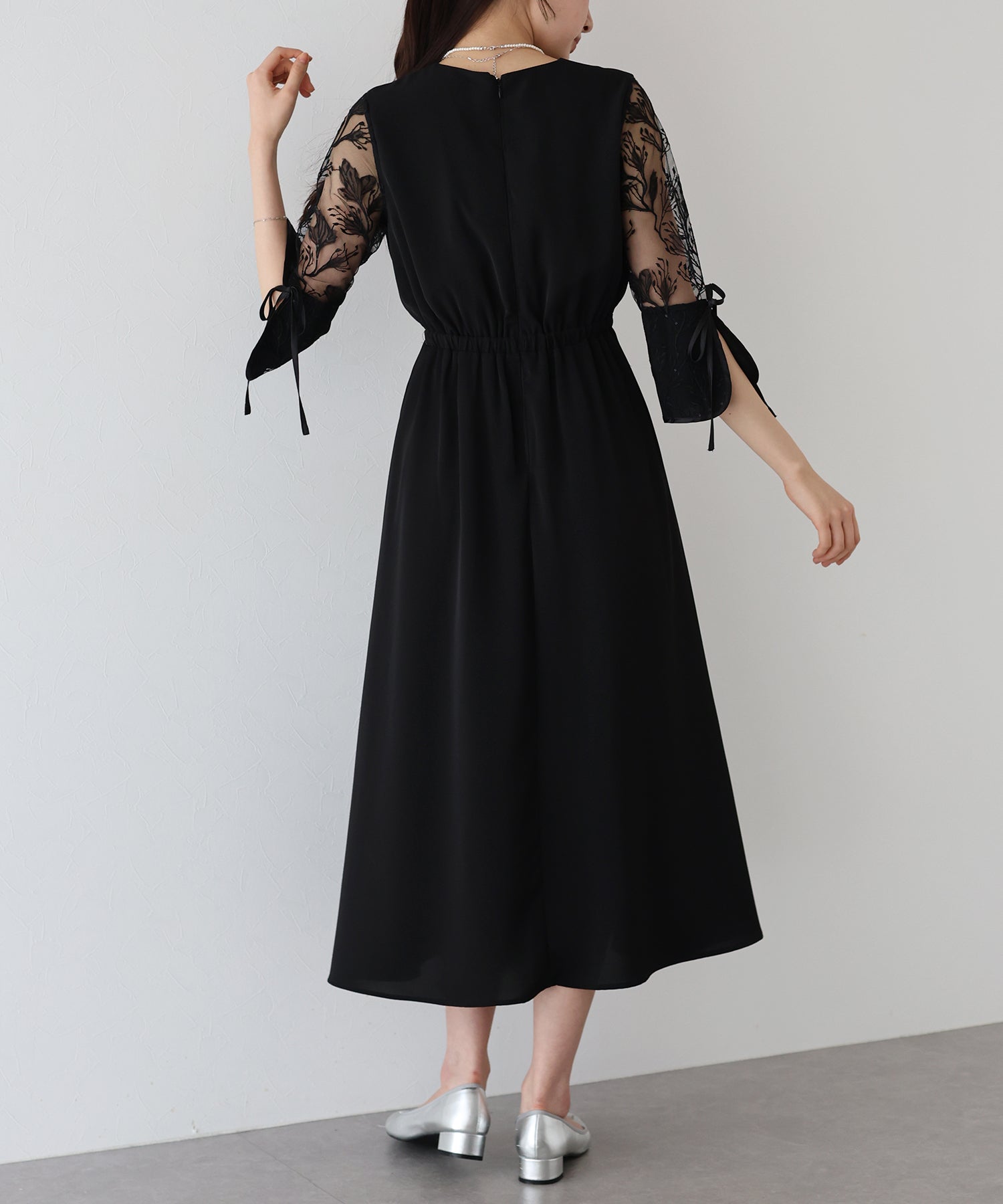 【SALE】フラワー刺繍カシュクールドレス