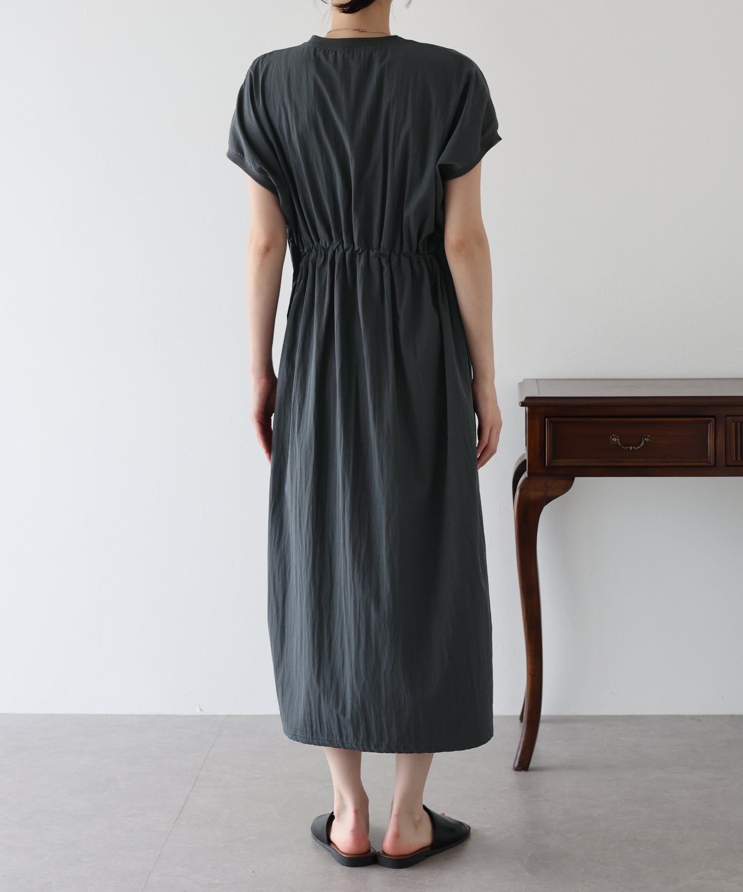 【SALE】ナイロンドロストワンピース