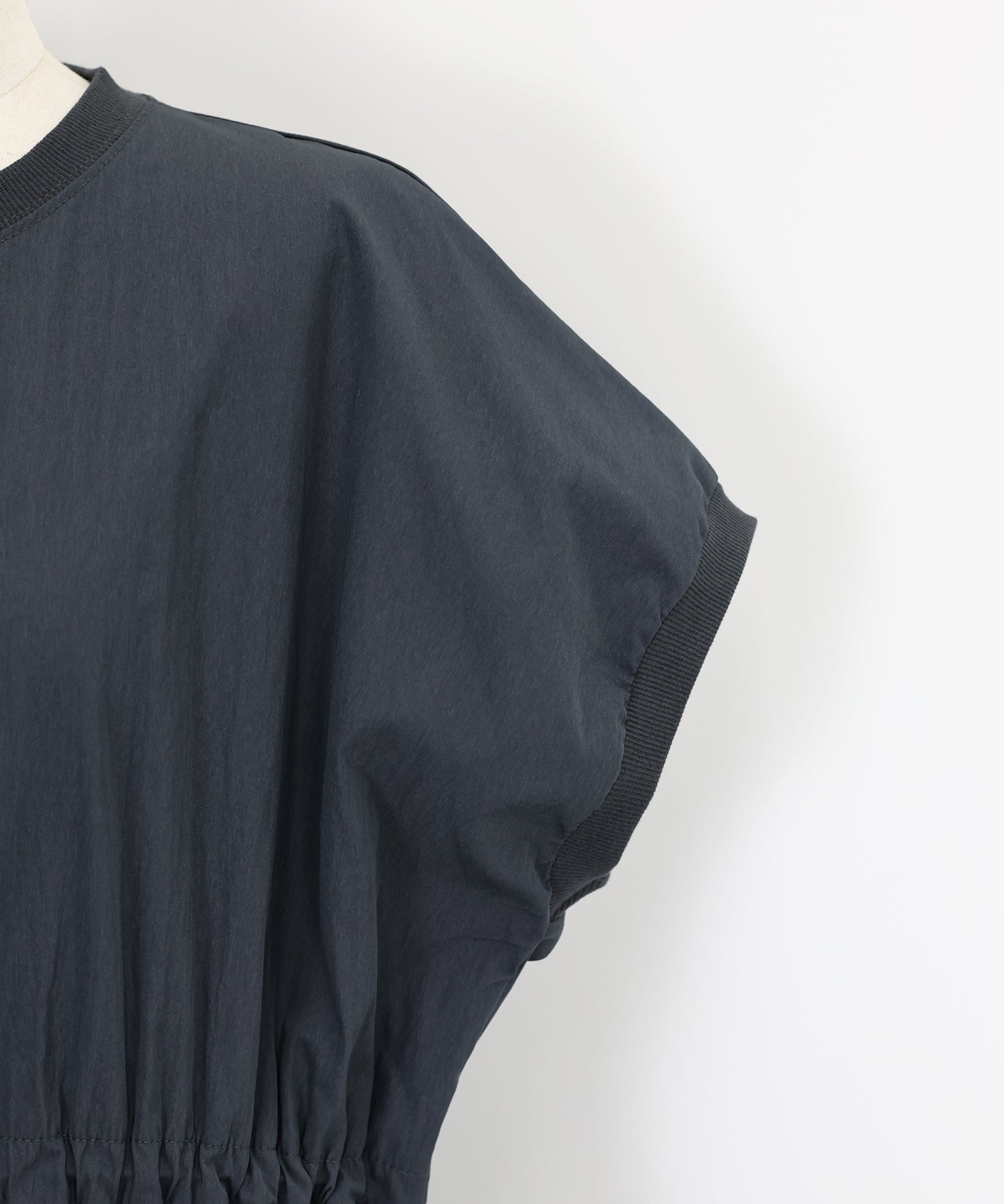 【SALE】ナイロンドロストワンピース