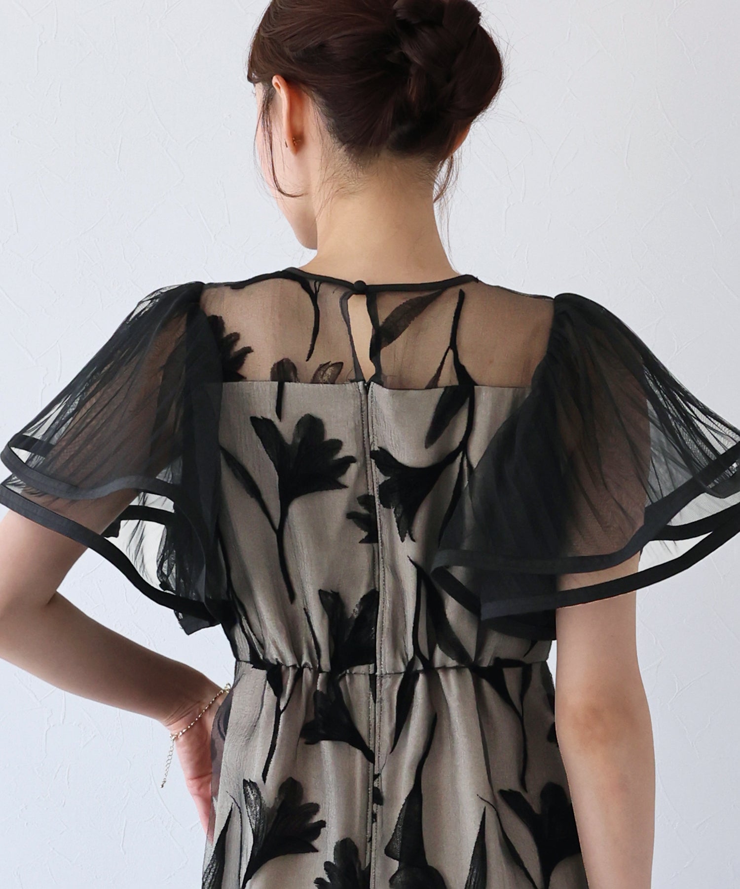 【TIME SALE】フリルスリーブフロッキードレス