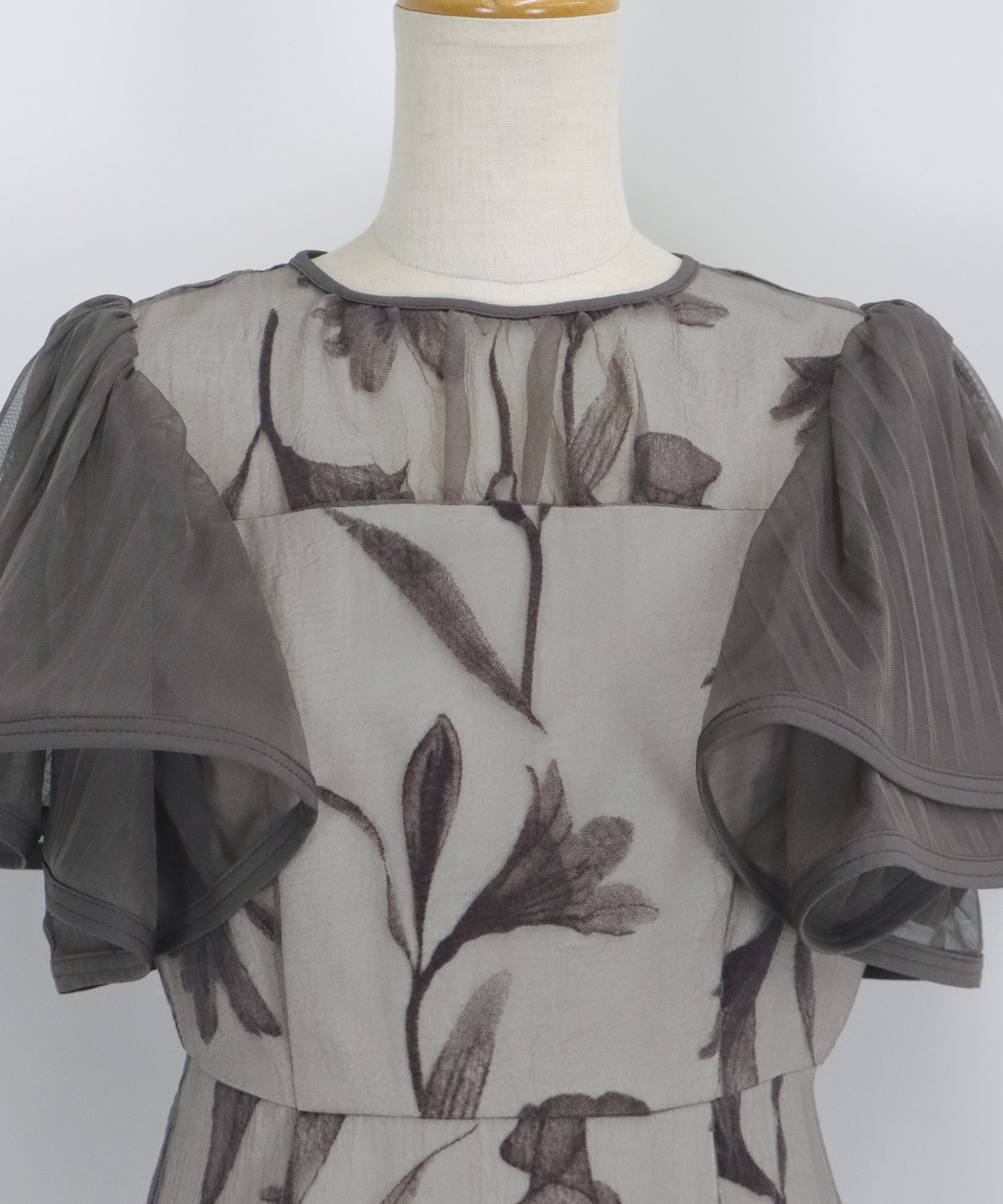 【TIME SALE】フリルスリーブフロッキードレス