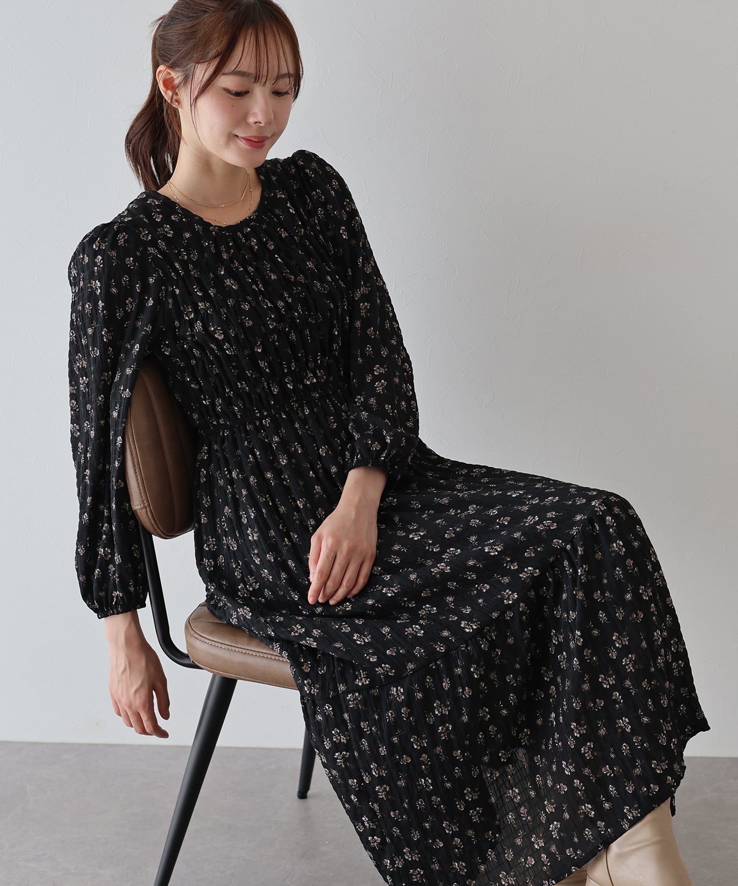 【TIME SALE】花柄シャーリングワンピース