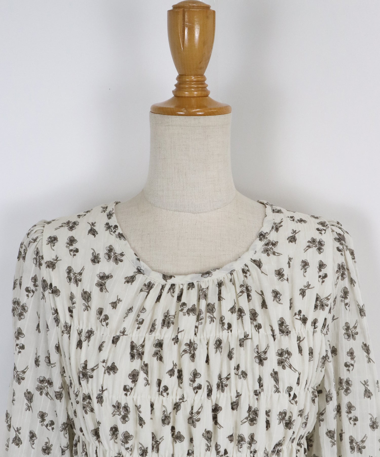 【TIME SALE】花柄シャーリングワンピース