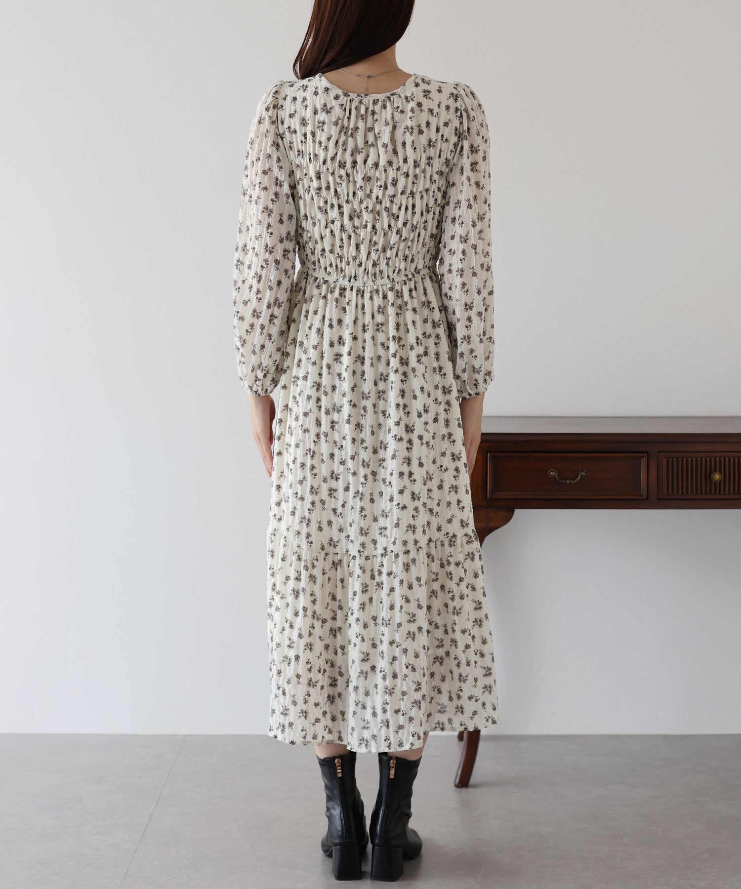 【TIME SALE】花柄シャーリングワンピース