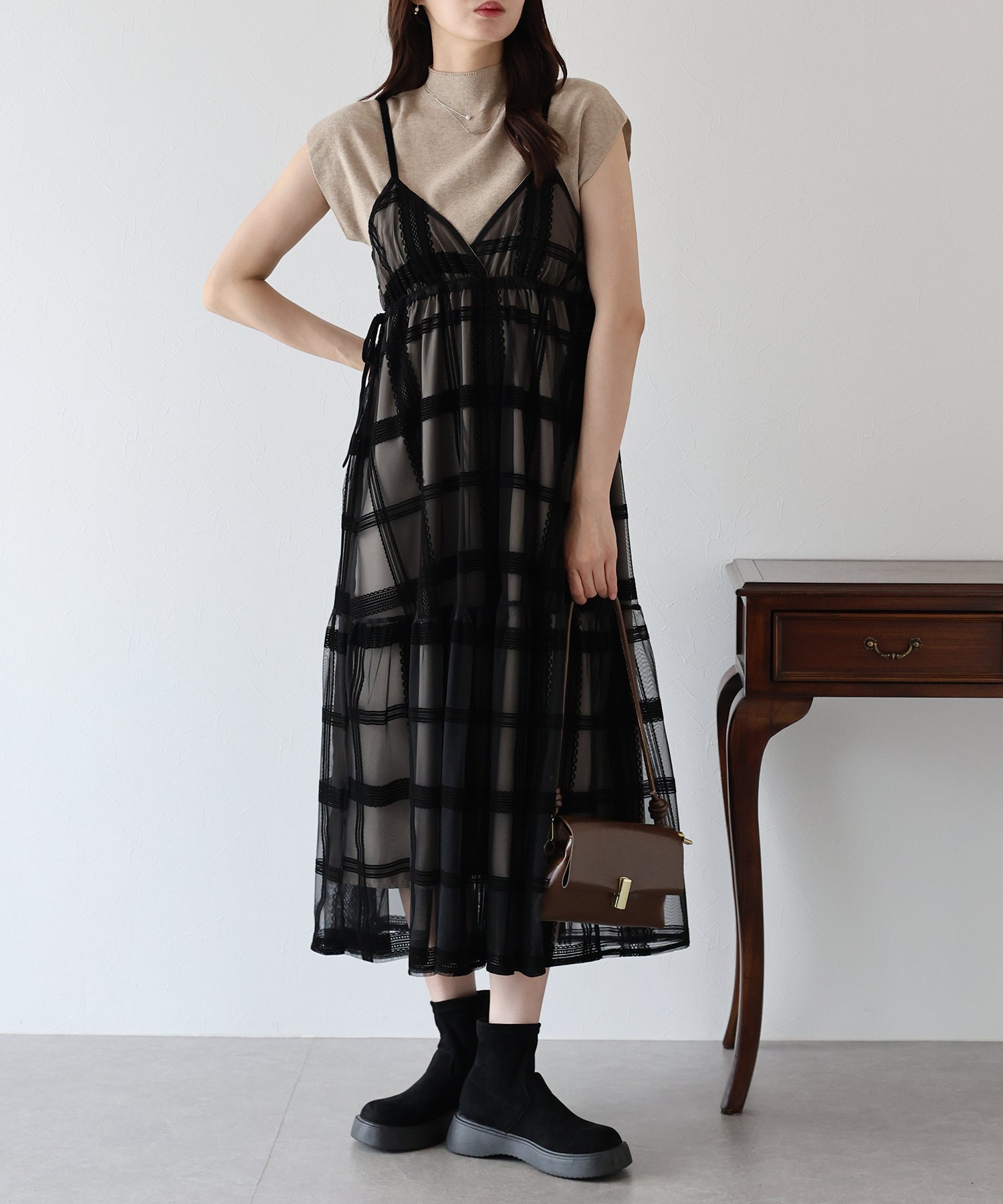 フロッキーチェックキャミワンピース