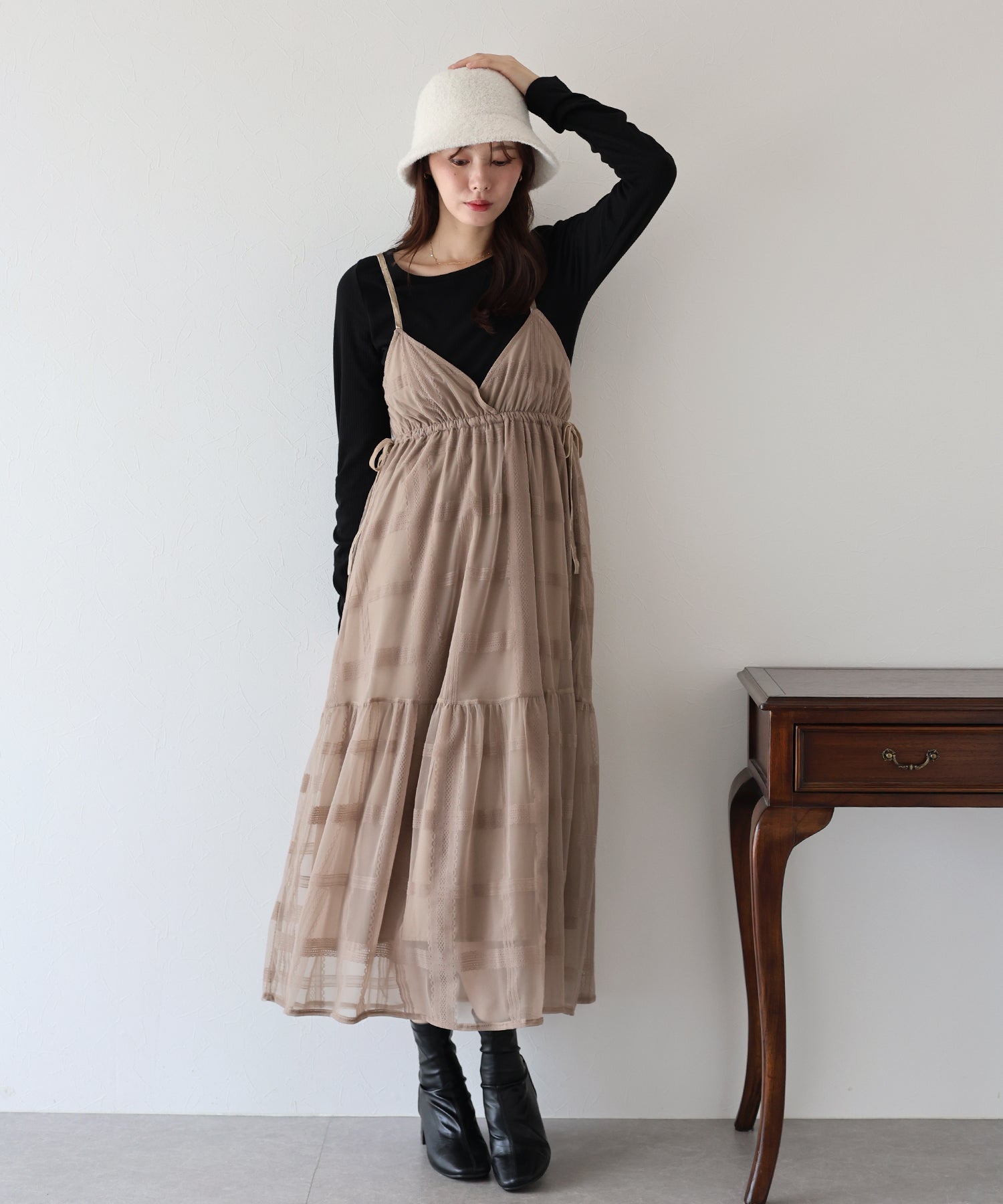 フロッキーチェックキャミワンピース