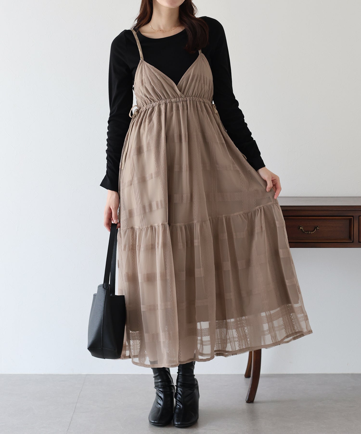 フロッキーチェックキャミワンピース