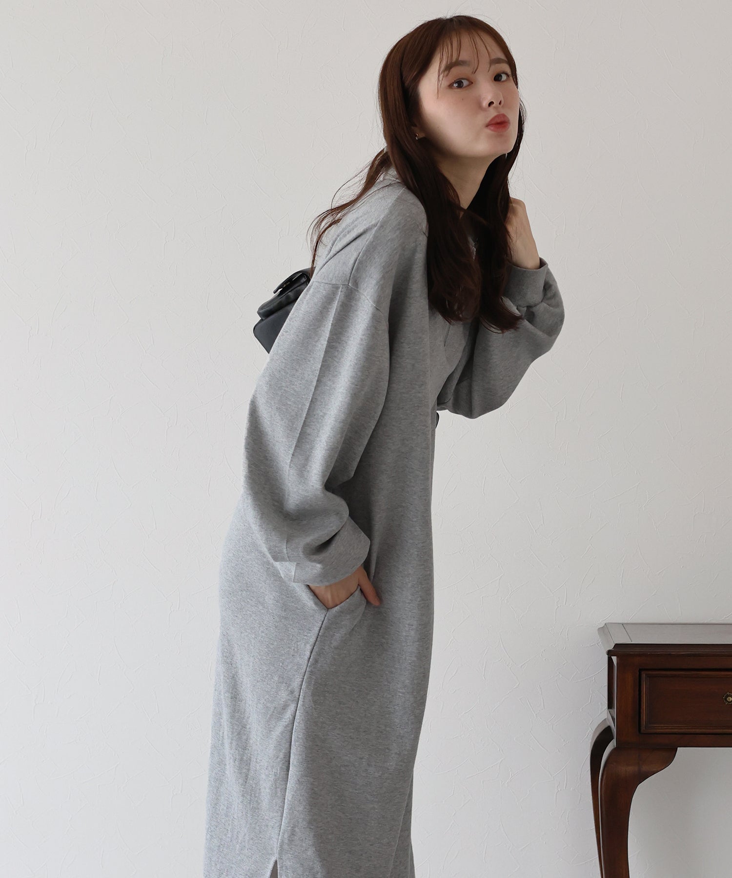 ハーフジップスウェットワンピース