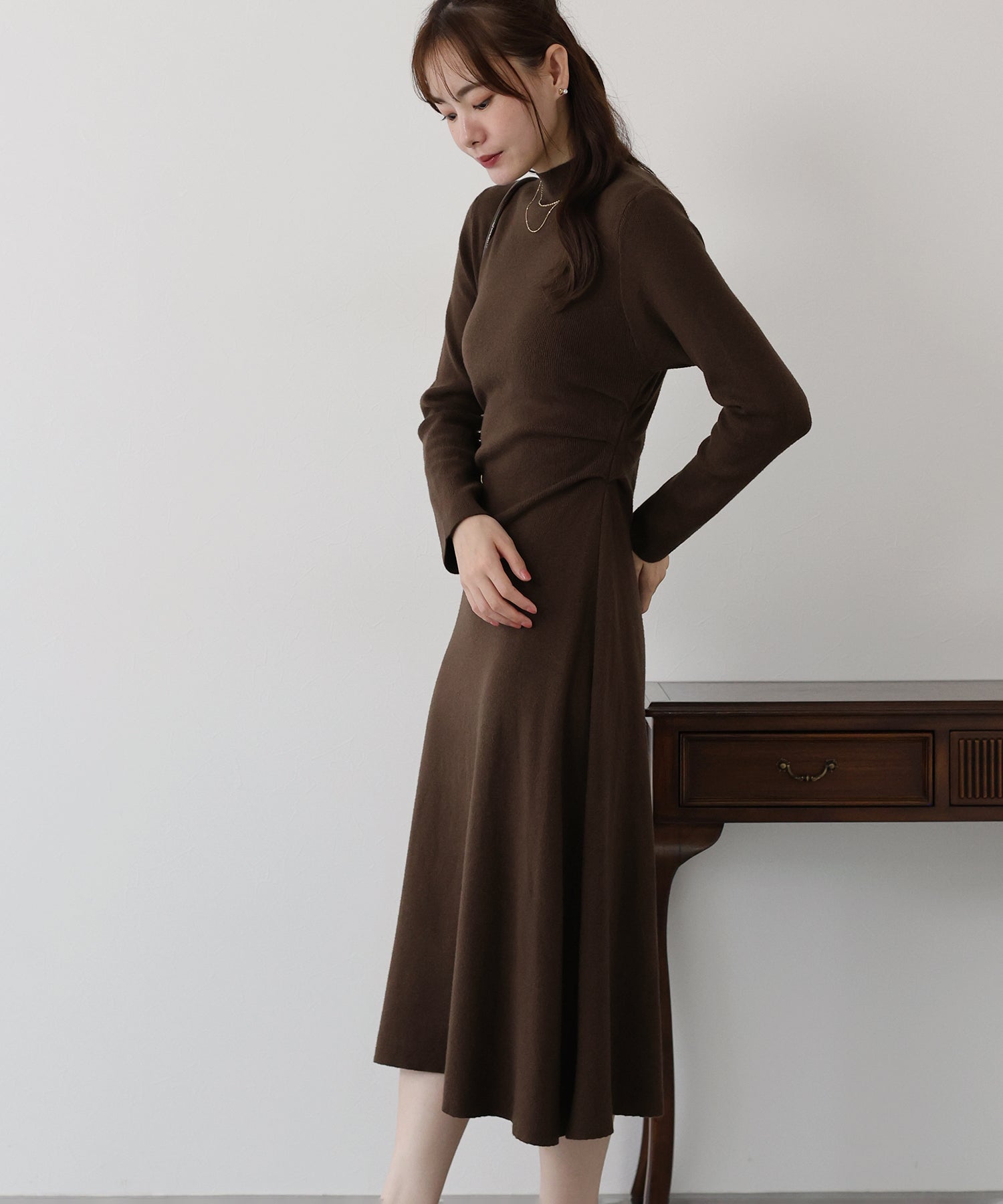 サイドタックニットワンピース