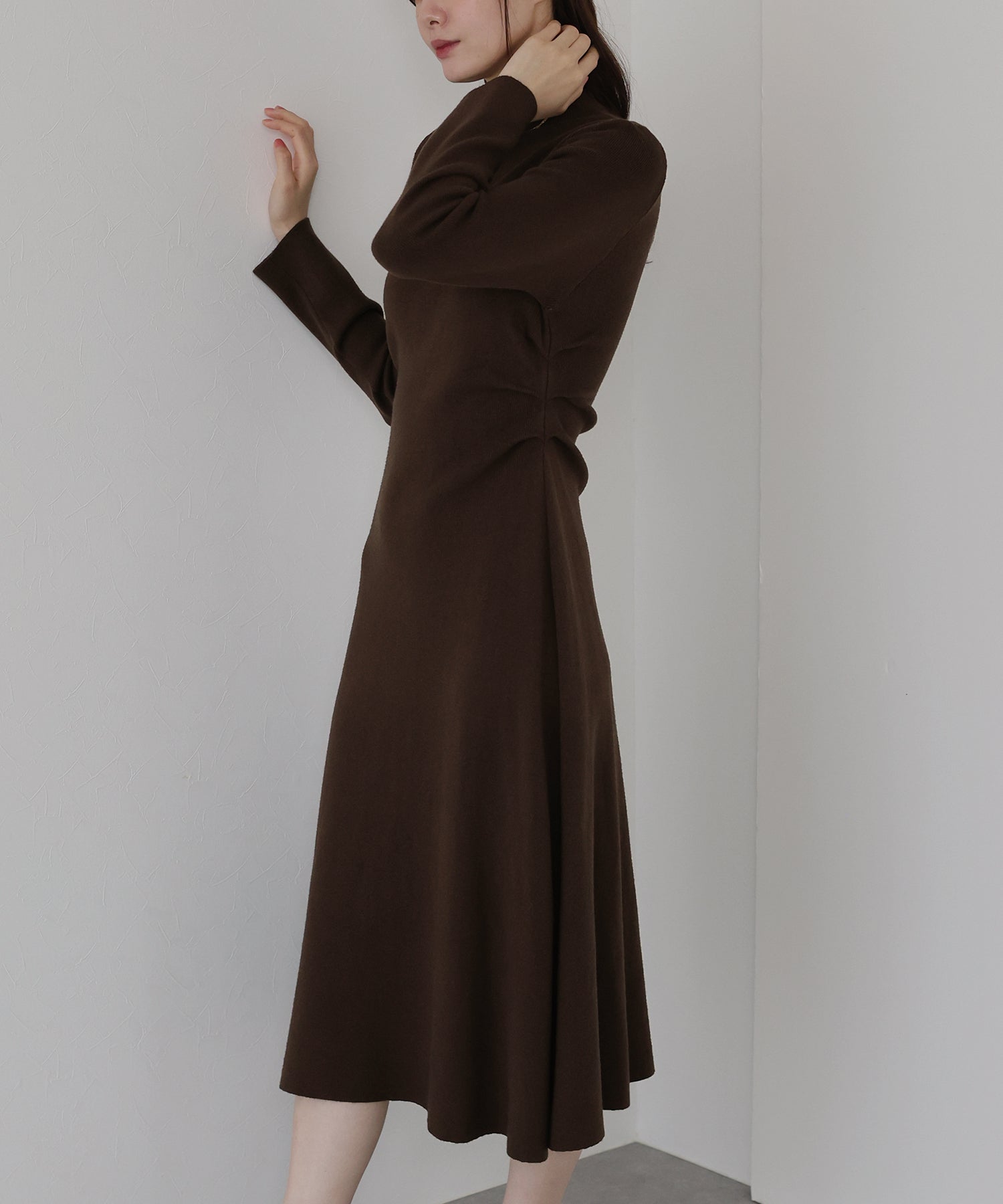 サイドタックニットワンピース