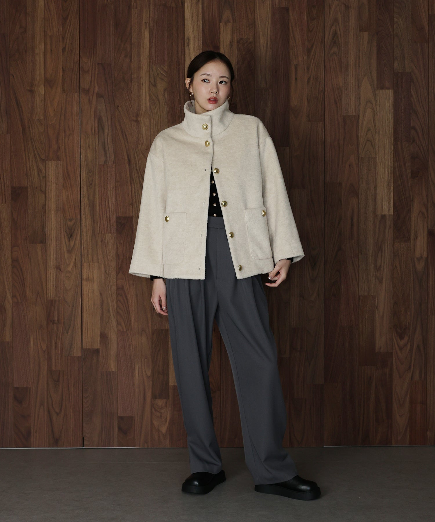 ゴールドボタンスタンドウールシャギーコート